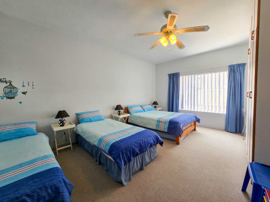 4 Bedroom Property for Sale in Stilbaai Wes Western Cape